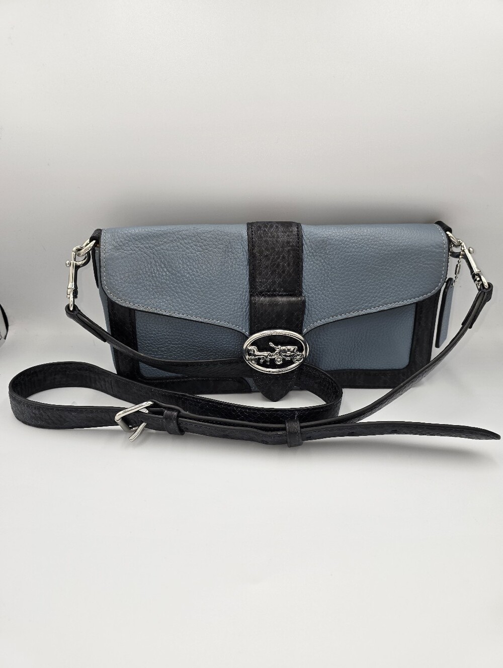 COACH CD322 Georgie Blue Pebbled Leather Navy Snakeskin Crossbody Purse **READ**